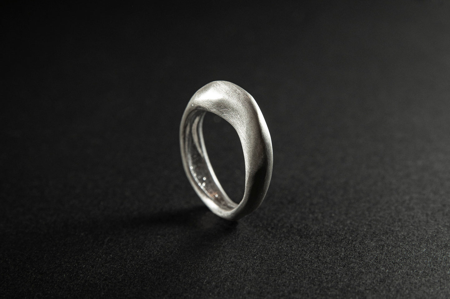 Sculpture ring II