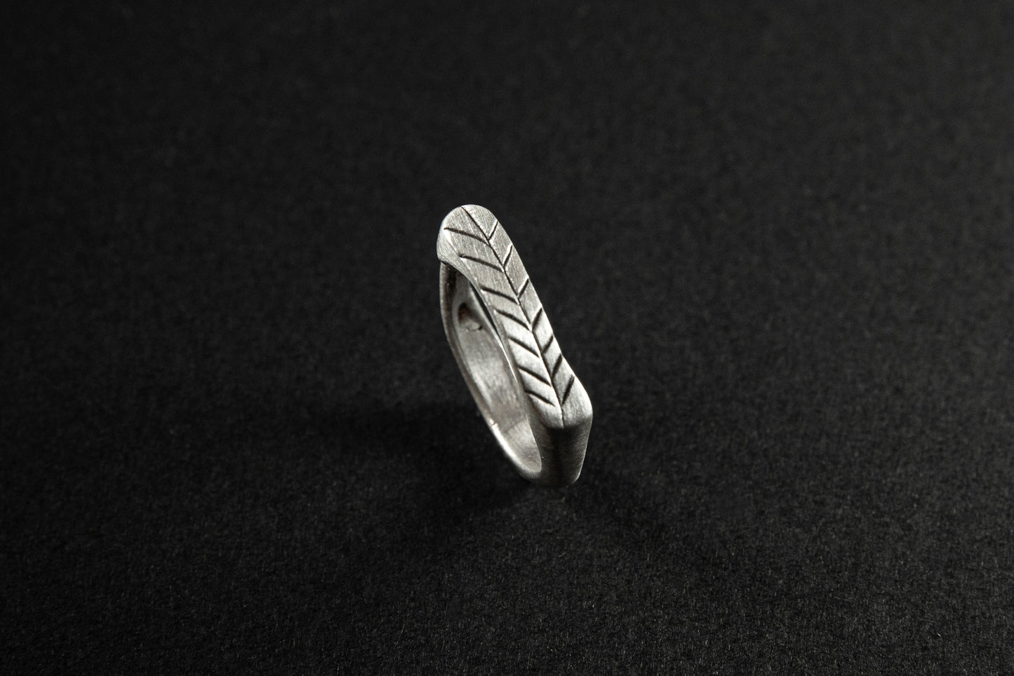 Feather ring