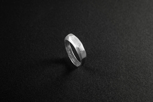 Flat Facet ring